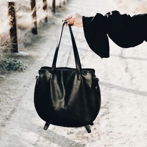 The Beheaded cauldron tote bag large